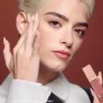 Dixie D'Amelio Instagram - @valentino.beauty #valentinobeautypartner @sephora 🤍