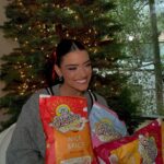 Dixie D'Amelio Instagram - naughty or nice (spice)? @behappysnacksco is available at @walmart !! perfect holiday gift :p also check out my tiktok to see what i’m drinking 🤭🤥