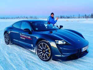 Dominic Howard Instagram - Trying to drift this piece ⚡️#porscheiceexperience #porschetaycan