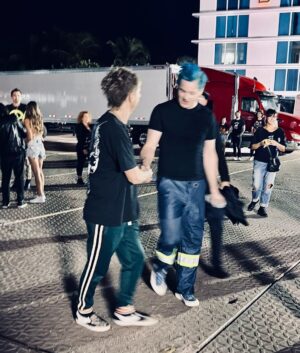 Dominic Howard Instagram - What a ledge 🎸 Being a super fan was exactly how I came across and who he probably thought I was as I held his hand 🤓🤣 #jackwhite #audacybeachfestival