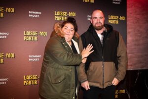 Dominic Paquet Instagram - Photos souvenir de ma première de Laisse-moi partir hier soir à l’@olympiamontreal! Gros merci à tous ceux et celles qui étaient là. J’ai passé une méchante belle soirée. 😃👍

Tellement hâte de venir vous voir partout au Québec avec ce nouveau show! Pour connaître toutes mes dates de tournée : dominicpaquet.com

📷 : @ericmyrephoto