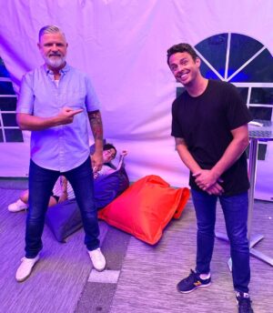 Dominic Paquet Instagram - @cesoironchar, ça commence maintenant!! 😁