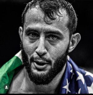 Dominick Reyes Instagram - Blind stares from a million pairs of eyes.
#cantcme  #ufc 

📸: @lessardproductions