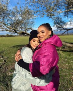 Dominika Mirgová Instagram - SÉGRA je vonku 👭💞🎥 @tinaslovakia SISTER
