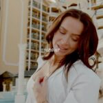 Dominika Mirgová Instagram - Skladba Venuša je pre všetky ženy, ktoré akokoľvek pochybujú o sebe, svojom vzhľade, svojich “nedostatkoch” všetky ste krásne !! 🪷💫 každá len žiari inak! ✨ Verte mi! Preto sa nebojte byť Venušou 🙏🏼 nikdy! a poďte mi ukázať, ako veľmi chcete vidieť vizuál k tejto skladbe tým, že mi pod týmto reelskom v komentároch necháte vetu: “Nebojím sa byť venušou” ⭐️ a ak tu dnes bude minimálne 100 komentárov, zajtra dáme von KLIP 🔥🔥🔥 🎥 @peso1m 🎶✂️ @adiss_og