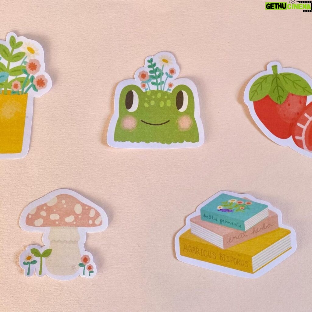 Don Shank Instagram - Hey, check out my daughter Chloe's new Etsy shop @strawberrytoastco for some cute stickers! ⭐