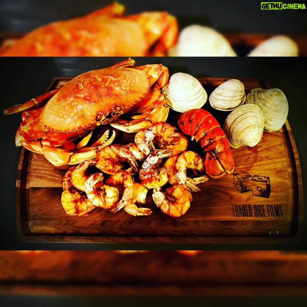 Donavon Warren Instagram - Happy Saturday! Let's get it! #bbq #food #foodporn #foodie #grill #barbecue #instafood #meat #bbqlife #bbqlovers #grilling #steak #beef #bbqporn #seafoodboil #foodphotography #foodstagram #lobster #delicious #barbeque #yummy #brisket #oysters #clams #foodlover #seafood #crablegs #shrimp #meatlover Loaded Dice Films