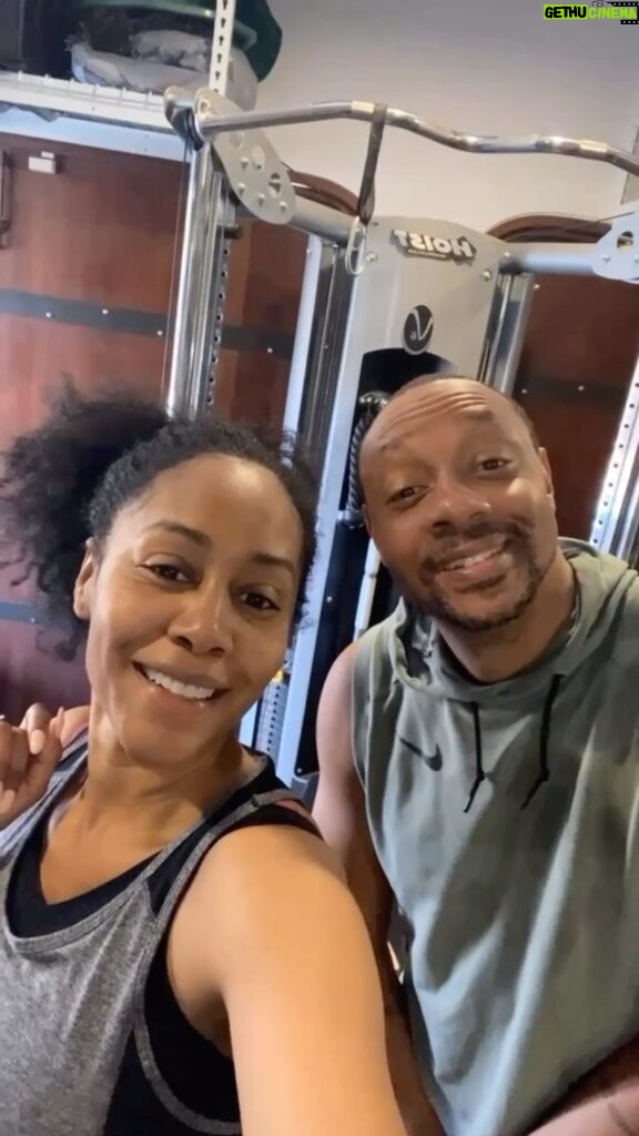 Dorian Missick Instagram - Getting that love day workout in with @simonemissick . I usually hate working out with her (she takes maaad long 😝), but this was fun! @onepeloton #TheMissicks #BlackLove #happyvalentinesday