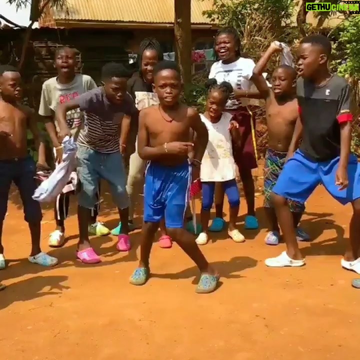 Dorian Missick Instagram - Here’s something you didn’t know you needed today. God bless the children. They didn’t come to play with y’all on today!💯💯 #Funky Repost from @ghettokids_tfug • Africa to the world. So we saw a video of us trending to this song in Nigeria 🇳🇬 and decided to do a proper video. Thank you @themaineltee for this song 💘 #odogwunathespender Welcome back king ❤🔥 @nweworldwide @worldofdance @chopdaily @pulsenigeria247