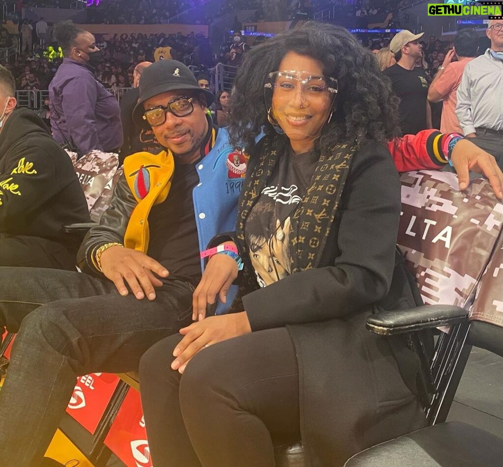 Dorian Missick Instagram - Date Night. Good win Lakers✊🏾. #SometimesWeLeaveTheHouse #TheMissicks Staples Center Los Angeles