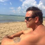 Doug Gilmour Instagram - To the world you are “Killer” a true hockey legend and warrior. To us you are a kind, funny, loving father, husband and friend. From all your fans, family and friends Happy 60th! We are all so thankful to have you in our life. With love, TEAM93