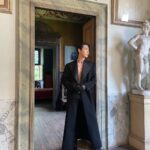 Doyoung Instagram - 인생화보 behind the scenes @arenakorea @dolcegabbana