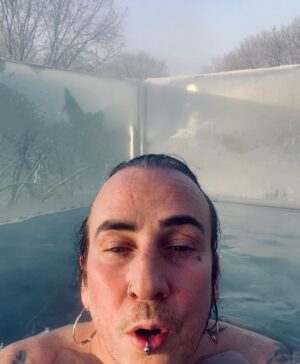 Dregen Instagram - An afternoon at the SPA. ✖️♥️❄️🔥🧘🏼‍♂️
