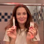 Drew Barrymore Instagram – “This is about a moment 
A solve 
A headspace 
And a little makeup too.”
@flowerbeauty

@flowerbeauty Products:
– Bright Eyed Under Eye Color Corrector (Light)
– Gel Crush Lip and Cheek (Blackberry Crush)