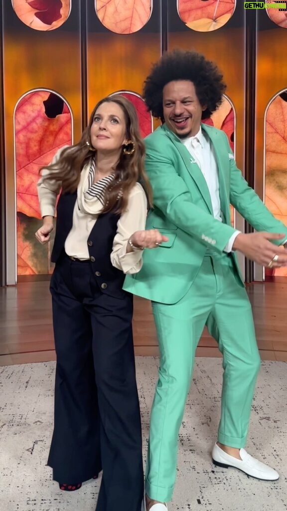 Drew Barrymore Instagram - We really tried to do your beautiful dance @victoriabeckham @davidbeckham but it turned into this… @ericfuckingandre @thedrewbarrymoreshow