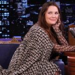 Drew Barrymore Instagram - I love you @jimmyfallon @fallontonight Hair by @mrdanielhowellhair Makeup by @llgulino Styled by @_leeharris_ Wearing head to toe @maisonvalentino 📸 Rosalind O’Connor/NBC