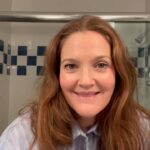 Drew Barrymore Instagram – This is my 5 minute makeup routine using some of my current favorite @flowerbeauty products! If I could fit more products into 5 minutes… I would!

Flower Beauty is available at @cvspharmacy @chemistwarehouseaus and
online at @ultabeauty!