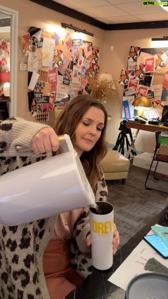 Drew Barrymore Instagram - I will only use pickles and water filtered by the @beautifulbydrew by @pur.water products to wash down my food from now on. @beautifulbydrew by @pur.water is available now at @walmart and Walmart.com (link in bio)