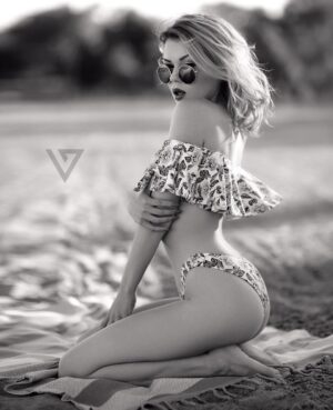 Drew Catherine Instagram - Are you ready to hit the beach? I am ! 🏖 @project.vi