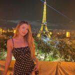 Drew Catherine Instagram - Smile…. 😄 @girafe_paris #paris#france#findom#giraffelove#eiffeltower#findomgoddess#blonde#parisnight#giraffeparis Paris, France