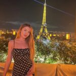 Drew Catherine Instagram - Smile…. 😄 @girafe_paris #paris#france#findom#giraffelove#eiffeltower#findomgoddess#blonde#parisnight#giraffeparis Paris, France