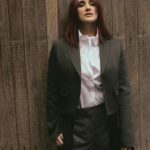 Dulce María Instagram - “Yo pensaba que cuando tuviera a mi bebé iba a tener que retirarme... Pero es como dicen por ahí: cuando quieras hacer reír a Dios, haz planes.” Aunque @dulcemaria admite que a veces encuentra difícil darse tiempo de ser mujer aparte de ser mamá, lo intenta día con día. Y es que el vínculo madre-e-hija que tiene con María Paula es más que especial y lo demuestra compartiendo con ella experiencias como nuestro shoot de portada. #DulceMariaEsMarieClaire ❤️ Créditos: Director Editorial: @gerardangulo Fotografía: @carlos_ruizc Realización: @gerardangulo Maquillaje y peinado: @lauramejiapro Video:@ruboott Producción: @fer_ca Entrevista: @ximenalarram
