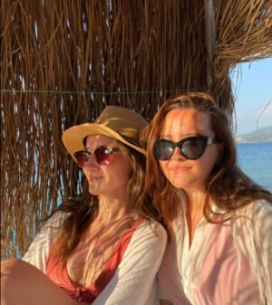 Duygu Karaca Instagram - ÇOK... 💕 @selennozgurr