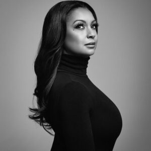 Eboni K. Williams Instagram - Newsweek, ⁣
⁣
Thank you for sharing my final thoughts on my infamous season on RHONY🍎⁣
⁣
This is an EXCLUSIVE excerpt is from my new book📚 Chapter 3: DISRUPTION ⁣
⁣
Get your copy now! Link🔗in bio ⁣
BET ON BLACK: The Good News About Being Black in America Today ⁣
⁣
Who needs a reunion when you hold the power of the pen ;-)✨ ⁣
⁣
@newsweek @bravotv #RHONY ⁣
⁣
#BETONBLACK  #Blackness #BlackPeople #success #newmindset #BlackWoman #BlackCulture #Black #BlackWriters #BlackEmpowerment #KnowYourself #diversebooks #goodnews #BlackPride #AfricanAmerican ⁣⁣