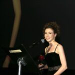 Ece Yüksel Instagram - 21. Frankfurt Türk Filmleri Festivali’nden Kız Kardeşler Filmiyle en iyi kadın oyuncu ödülü kazandım, ne büyük mutluluk ne büyük gurur! Teşekkürler @turkfilmfestivalifrankfurt ve teşekkürler jüri üyeleri 🎈 Frankfurt, Germany