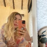 Eda Ece Instagram - ✨🌙🥛💁🏼‍♀️