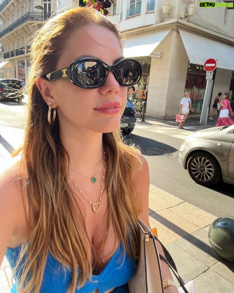 Eda Ece Instagram - #shoppingday Cannes