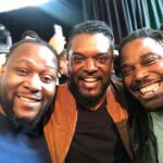 Eddy King Instagram - 3 générations d’humoristes noirs du Québec sur cette photo! Même si on se ressemble physiquement, jamais de jalousie, jamais d’insécurité, chacun a toujours tenue la porte ouverte pour le suivant! That’s pure brotherhood right there! Be ready, there is more coming behind: @miben07 @jmjelie @aba.atlas @dolino_vraioufaux @levraibrunoly yall next!! DJ Battle 20 & 21 Juillet, LIEN SUR MA BIO!! . . . . #Humour #Humorites #HumoritesNoirs #BlackComic #BlackComedy #StandUpComedy #humourquebecois #humoristequebecois #JustePourRire #JustForLaughs #Blagues #Rires #Vannes #blackexcellenceqc Place des Arts