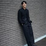Edward Chen Instagram - 最近秋天來了，經常下雨，不過即便陰雨天，身著ZEGNA Oasi Cashmere帶來的溫暖感覺，配上Triple Stitch奢華休閒鞋的舒適感，都能夠保證city walk滿分好森情！順便推薦大家去新開幕的臺中大遠百店逛逛，也許可以發現驚喜 #OASICASHMERE #ZEGNAFW23 @zegnaofficial