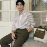 Edward Chen Instagram - 陽光是刺眼的，草地是鬆軟的，和#bottegaveneta 的午後是開森的 #BV七夕限定系列