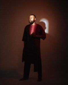 Efa Iwara Instagram - John 1:5. “The light shines in the darkness, and the darkness has not overcome it.” Regardless of how bad things may seem or how bad things could get, there’s always HOPE. #TripleThreatEFA 🧥: @curban_place 📸: @lanreay Lagos, Nigeria