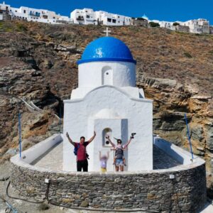 Eftyhis Bletsas Instagram - Η τετράδα οργώνει τη Σίφνο! Τί νησάρα είναι αυτή!!! #HappyTraveller