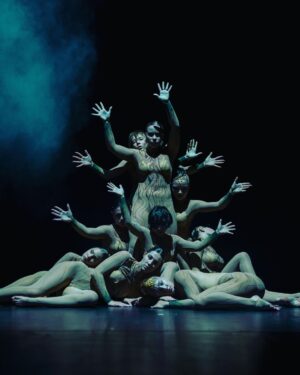 Egor Druzhinin Instagram - Первый Кед Концерт в поддержку открытия ШИМ @performartschool в культурном центре Строгино @strogino_cc прошел, благодаря  @pena_b  @sinbad.praise  @sestry_mihailec  @konstantin_koval_  @evayvarova  @german.romazanov  @renat_lieto  @mary_djin  @volkovadariaandreevna  @amechetnyi  @vovangudym  @ilona11  @superstefer  @alena_gumennaya (про спектакль Алены Гуменной расскажу особо)  Ничего бы не произошло без помощи великолепной @pd_mari и всего коллектива центра «Строгино» Отдельное спасибо руководителям направлений ШИМ @sohonoho (театр), Жене Шевцову (цирк) и Ульяне Чеботарь (вокал). #кед  #шим  #кцСтрогино .  Кому интересно, как прошли наши открытые уроки заходите на strogino.cc и performartschool.ru  А те, кто был, делитесь эмоциями. Они нам необходимы, как воздух!!! Фото @dmitrievanka просто супер!  Ну и конечно отдельное спасибо @alinagerman и @konotopskaya_style_  за костюмы @kaluzhina_k  за стиль  @comedyclubru и лично Вячеславу Дусмухаметову. А также всем, кто нас поддерживал, верил в нас и мечтал вместе с нами. Мечты сбываются:-)