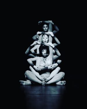 Egor Druzhinin Instagram - Первый Кед Концерт в поддержку открытия ШИМ @performartschool в культурном центре Строгино @strogino_cc прошел, благодаря  @pena_b  @sinbad.praise  @sestry_mihailec  @konstantin_koval_  @evayvarova  @german.romazanov  @renat_lieto  @mary_djin  @volkovadariaandreevna  @amechetnyi  @vovangudym  @ilona11  @superstefer  @alena_gumennaya (про спектакль Алены Гуменной расскажу особо)  Ничего бы не произошло без помощи великолепной @pd_mari и всего коллектива центра «Строгино» Отдельное спасибо руководителям направлений ШИМ @sohonoho (театр), Жене Шевцову (цирк) и Ульяне Чеботарь (вокал). #кед  #шим  #кцСтрогино .  Кому интересно, как прошли наши открытые уроки заходите на strogino.cc и performartschool.ru  А те, кто был, делитесь эмоциями. Они нам необходимы, как воздух!!! Фото @dmitrievanka просто супер!  Ну и конечно отдельное спасибо @alinagerman и @konotopskaya_style_  за костюмы @kaluzhina_k  за стиль  @comedyclubru и лично Вячеславу Дусмухаметову. А также всем, кто нас поддерживал, верил в нас и мечтал вместе с нами. Мечты сбываются:-)