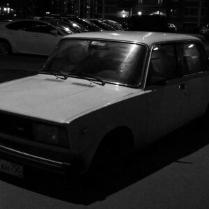 Egor Klinaev Instagram - #тот #момент #когда #друзья #подвезли #до #дома #на #стильностаром #автомобиле #под #стильностарую #музыку @travisskud