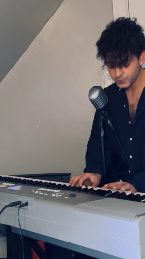 Ehren Kassam Instagram - A good thing about being limited to the equipment you’ve had for 15 years is you can get some cool feedback and degenerative effects, also I love this song and this person  @anohni