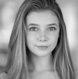 Eleanor Worthington-Cox Instagram - Spot the odd one out...😅 I’ve had a headshot glow up all thanks to @danielbeacock ! Thank you so much for such a great experience and such great shots! 📸