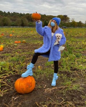 Eleanor Worthington-Cox Instagram - I’m currently filming in muddy fields and forests 24/7, so it made total sense to spend my day off in a muddy field... by a forest... right ? 

#wearadamnmask 
#wearcoolboots
#trippedoverapumpkin 
#eventhedoglaughed