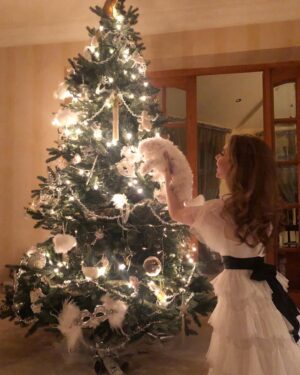 Eleanor Worthington-Cox Instagram - You know you’ve had one too many when you try to decorate the tree with the dog... merry christmas :) ❤️