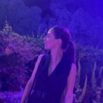 Elena Rivera Instagram – La noche antes de cortarme la coleta 🥳