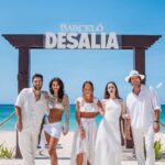 Elena Rivera Instagram - Reencuentros en el paraíso 😜🌴 #Desalia2022 @ronbarcelospain Punta Cana - República Dominicana