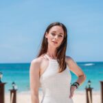 Elena Rivera Instagram - Reencuentros en el paraíso 😜🌴 #Desalia2022 @ronbarcelospain Punta Cana - República Dominicana
