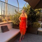 Eleonora Albrecht Instagram - Era da tanto che non mettevo l’arancione. Che ne dite?? 🧡🍑💋 buon mercoledì #estate #estateaddosso #estatedavivere #solemarevento #estateitaliana #luglio #agosto #spiaggia #vacanzealmare #vogliadimare #profumodimare #bellegiornate #sorrisi #pacedeisensi #giornatebelle #gitafuoriporta #lugliocolbenechetivoglio #tuttialmare #lamiaestate #unavitainvacanza #maredavivere #maredamare Rome, Italy