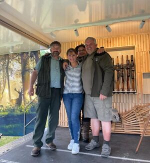 Eliška Štefanicová Instagram - Armáda, lesnictví a myslivost na Libavé 🦌

#libava#vls#hunt#hunting#trophy#army#forestry#gamemanagement#myslivost#huntinglife#huntingfriends#huntingwomen#huntinggirl#hunter#huntress#hunters#huntingtrophy#huntingphoto#girlwhoshoot#girlhunttoo#girlwhohunt#girlpower#lovehunting#huntinggear#huntingseason#deer#reddeerhunting#roedeer#antlers#wild
