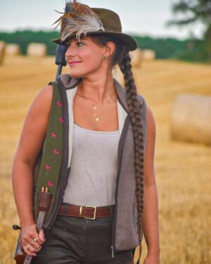 Eliška Štefanicová Instagram - 🌾

#bohemialov#chevalier#franchifeelsright#feelsright#kahles#silencer#girlwithguns#hunt#hunting#huntinggirl#huntingwomen#hunter#hunters#shooting#summer#sunset#girl#girls#beauty#wild#wildlife#nature#pretty#model#summertime#waidmannsheil#huntingseason#huntinglife#lovehunting#huntingfoto