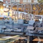 Elif Şafak Instagram - I was deeply worried when I saw a heartbreaking post shared by the remarkable author, film maker and human rights advocate @duzentekkal In Germany, in Saxony, her brothers’ shops have been vandalised and racist slurs and threats have been written all over the windows. She says that something terrible is brewing in Germany. Especially minorities, the descendants of immigrants, and anyone and everyone who believes in pluralism, democracy and diversity feels worried and afraid. Words matter. Words can heal, words can hurt. There have been horrific chapters throughout human history, but let us not forget that it never started with open violence or concentration camps, it always started with words. Discriminatory words. Racist words. Dehumanising words. We must stand together and stand firm in the face of racism. Do kindly send a message of solidarity and sisterhood to @duzentekkal #saynotoracism #humanityfirst #citizensofhumanity #citizensoftheworld #wordsmatter #diversitymatters #diversityandinclusion 📚📚📚 Bugün gördüm bu paylaşımı ve bana çok dokundu. Yazar, film yönetmeni ve insan hakları savunucusu değerli Düzen Tekkal paylaşmış. Almanya’da kardeşlerinin dükkanları aşırı sağ ve ırkçı sloganlarla tarumar edilmiş dün gece. çok kaygı verici bu gelişmeler. ırkçılığa ve her türlü ayrımcılığa karşı bütün insanlığın birlik olması gerek. Unutmayalım ki tarih boyunca yaşanan utanç verici baskı ve soykırımların hiçbiri doğrudan şiddetle başlamadı, hep kelimelerle başladı ayrımcılık. İnciten, Ötekileştiren kelimelerle…. Irkçılığın hiçbir biçimine geçit vermemeliyiz.